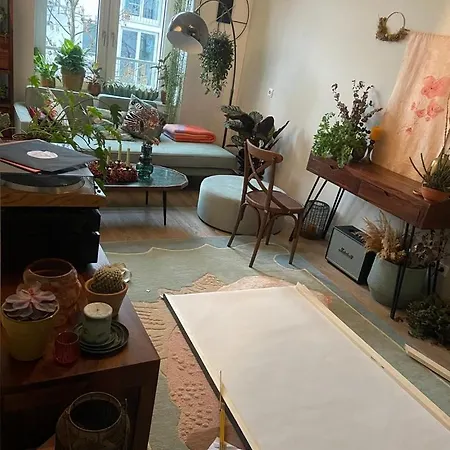 Gemuetliche Schlafcouch Im Hellen Wohnzimmer Zum Kurzaufenthalt Privat bolig *